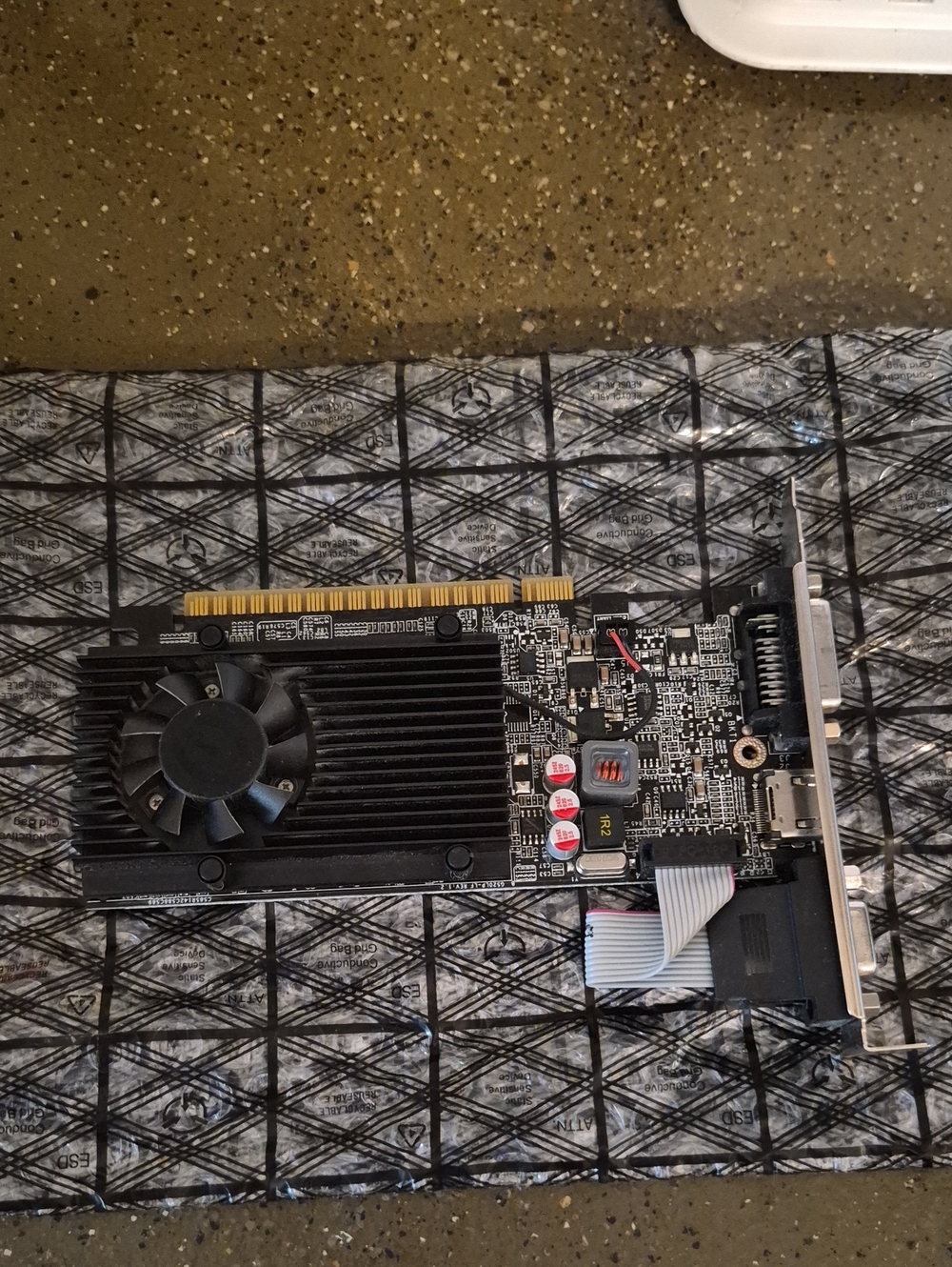 GeForce 610 Graphics Card with Active Cooling